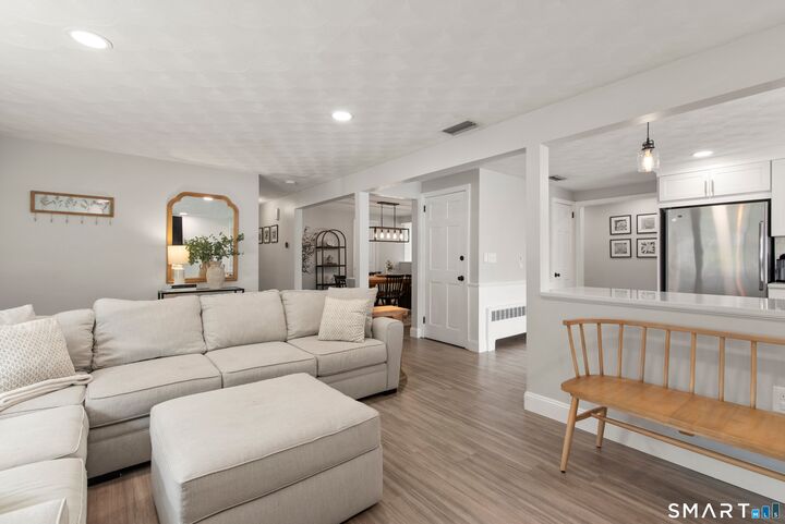 Property Photo:  40 Vincent Drive  CT 06111 