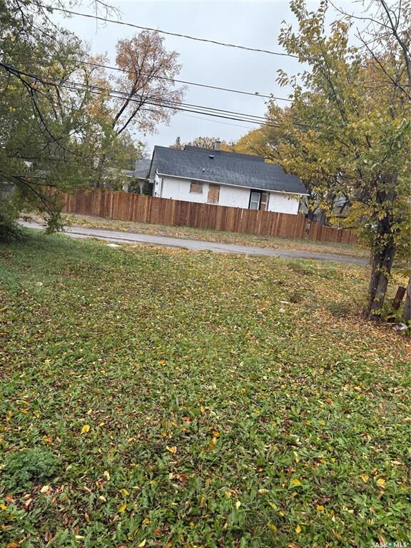 Property Photo:  3231 Dewdney Avenue  SK S4T 0Y7 