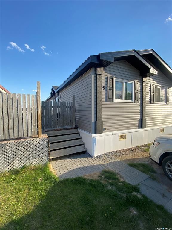 Property Photo: 9 Golfview Crescent SK S0L 1S1