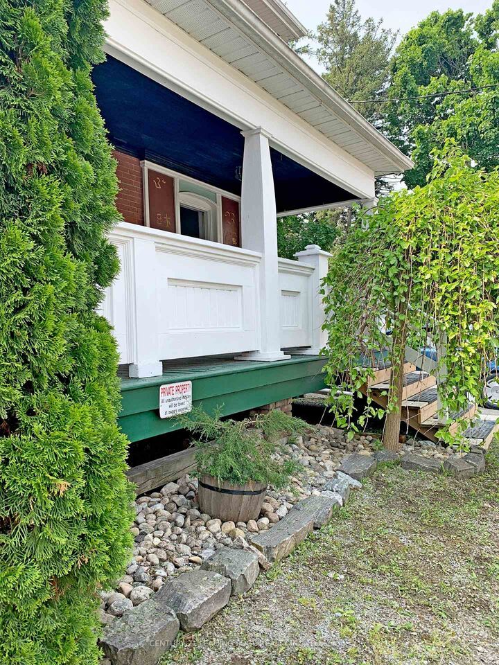 Property Photo:  23 Queen Street  ON K9V 1G1 