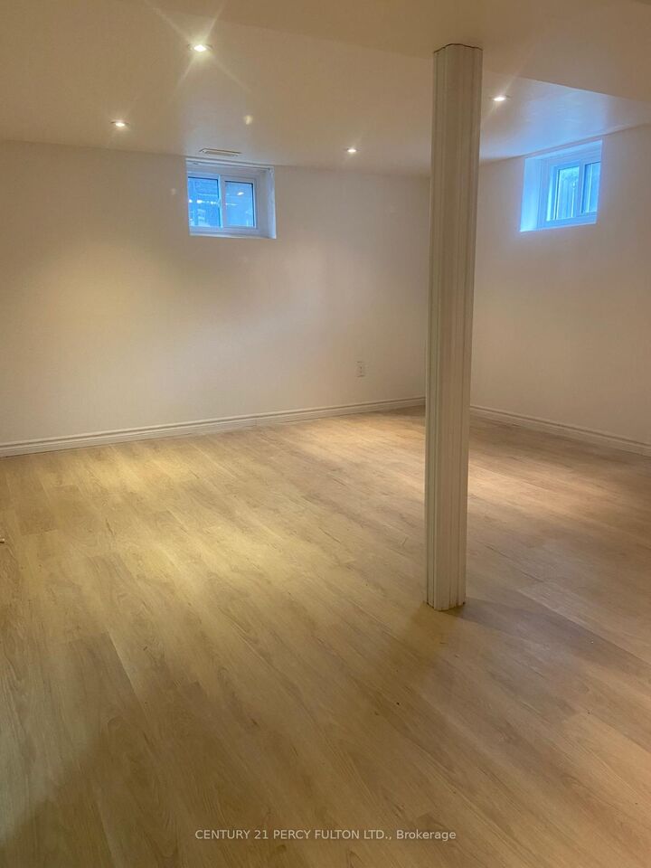 Photo de la propriété: 92 Septonne Avenue Bsmnt ON L3Y 2W3