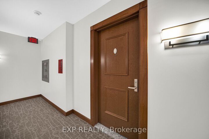 Property Photo: 195 Besserer Street 1405 ON K1N 0B6