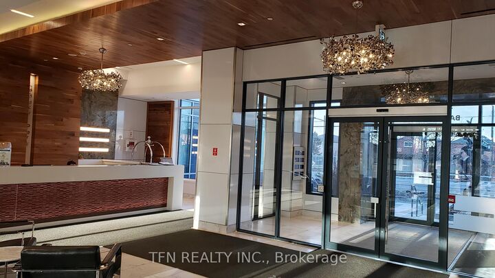 Property Photo:  7900 Bathurst Street 524  ON L4J 0J9 