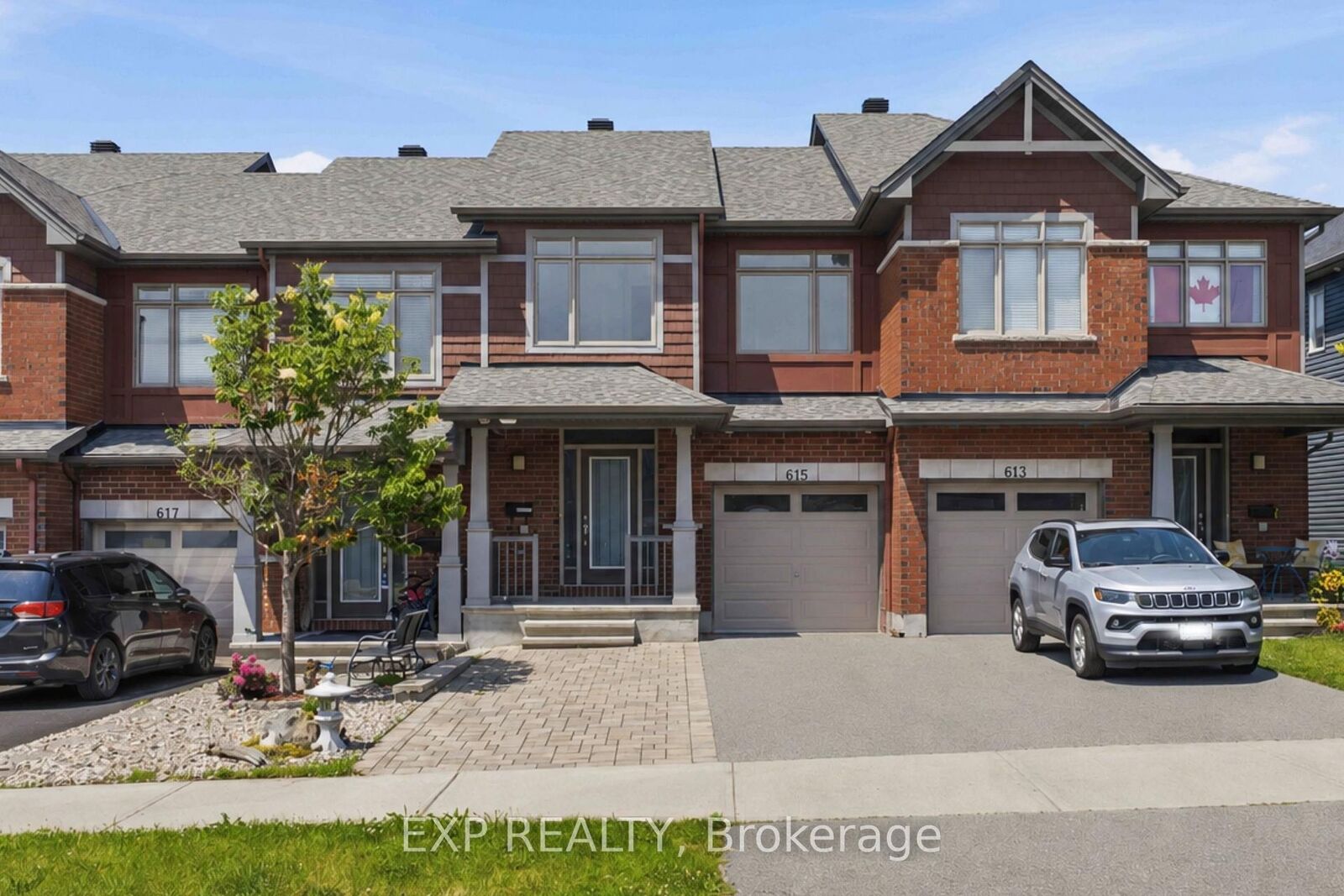 Property Photo:  615 Spring Valley Drive  ON K1W 0C6 