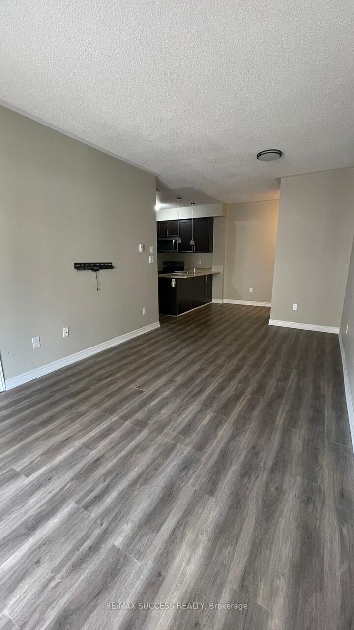 Property Photo:  269 Georgian Dr Drive 205  ON L6H 0L1 