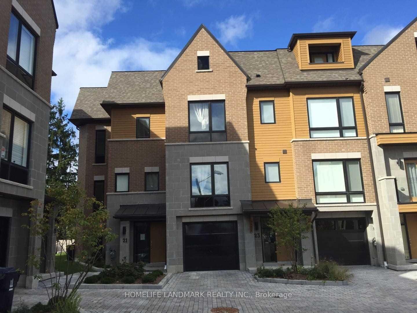 Property Photo:  21 Kenneth Wood Crescent  ON M2N 0K3 