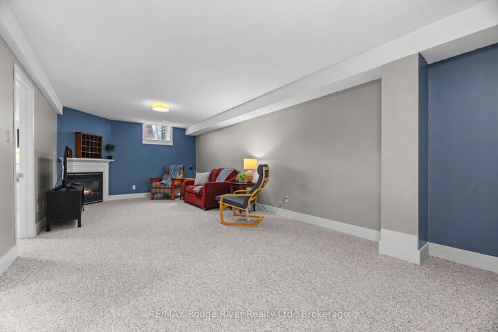 Property Photo: 1275 Eagle Crescent ON K9K 2K6