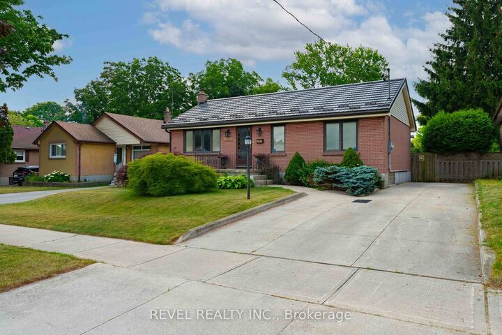 1627 Mardell Street — photo 1