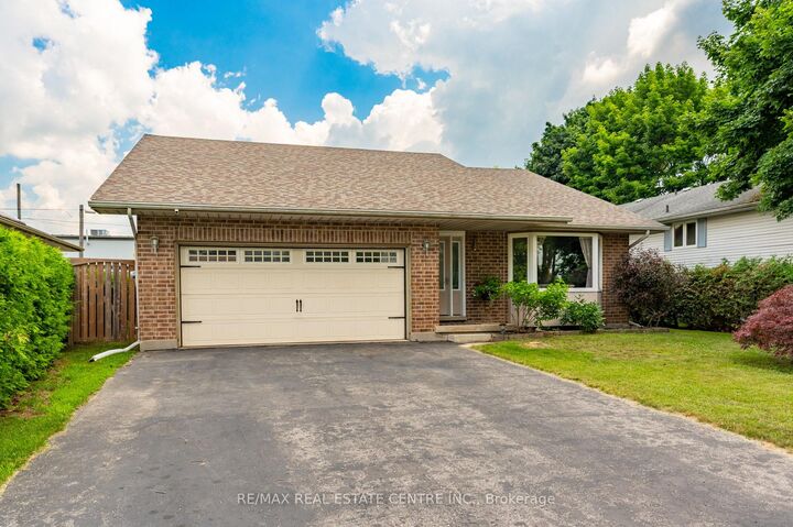 Property Photo: 95 Allen Street ON N4G 4V8