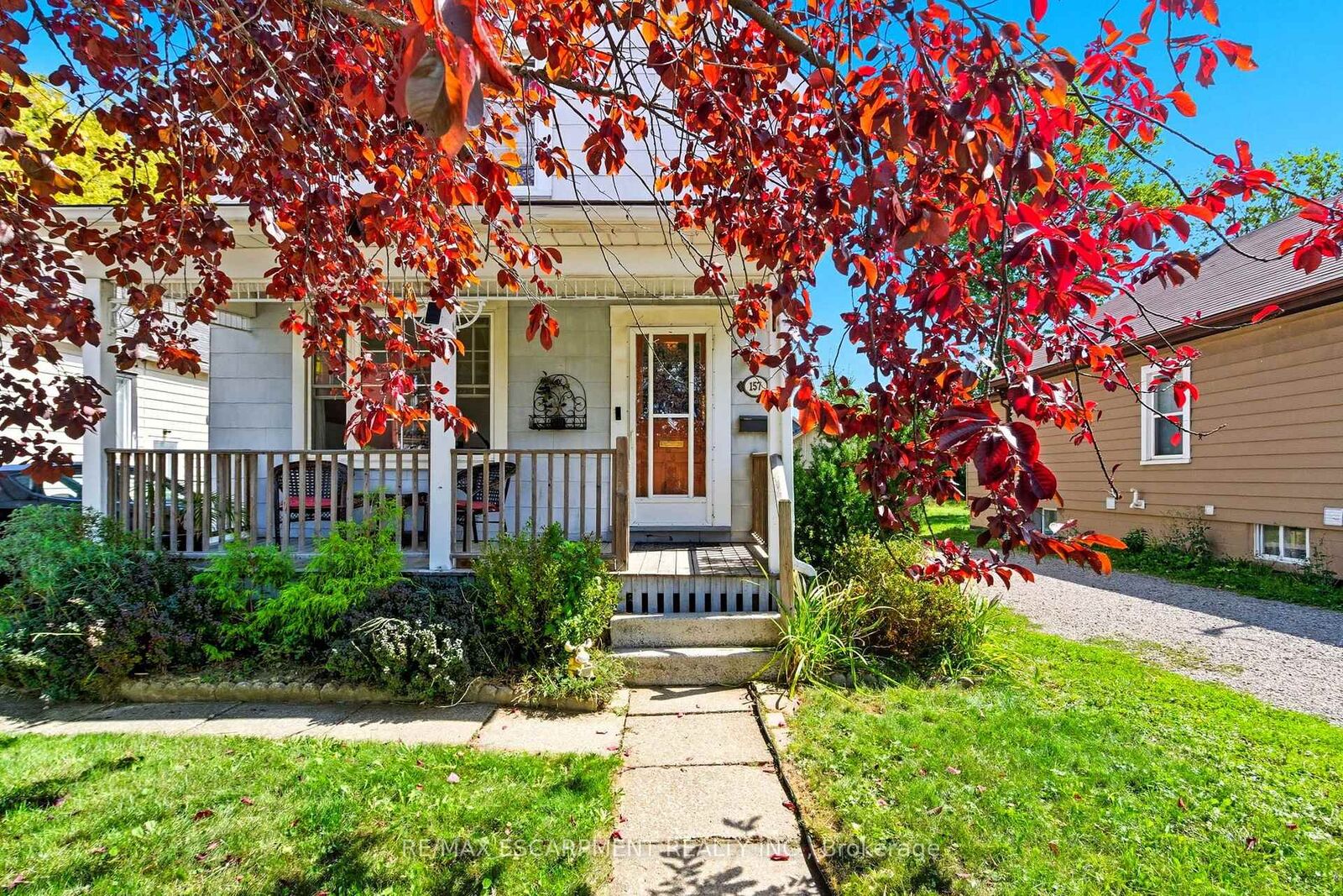 Property Photo: 157 East 5th Street ON L9A 2Z7