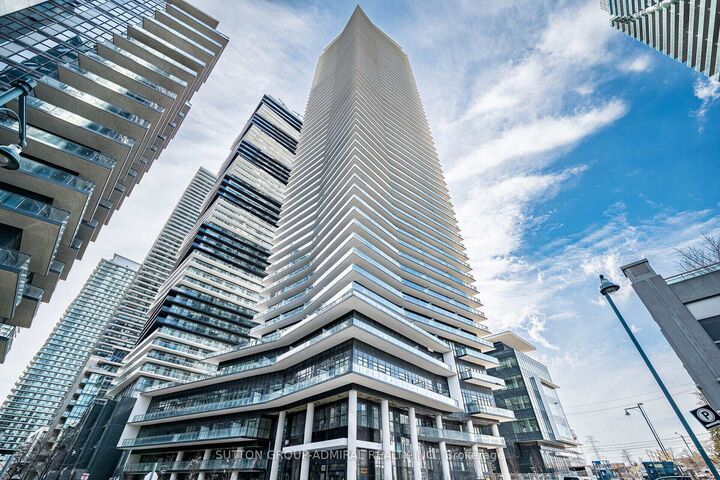 38 Annie Craig Drive 4305 — photo 1