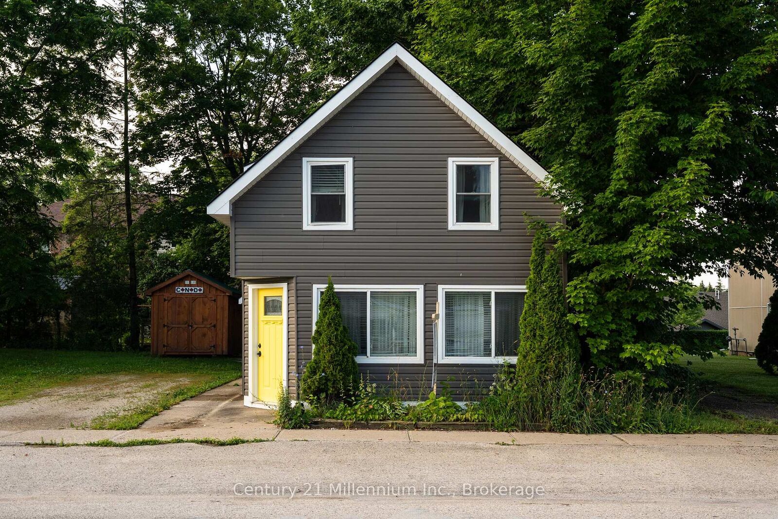Property Photo: 251 William Street ON N0H 2T0