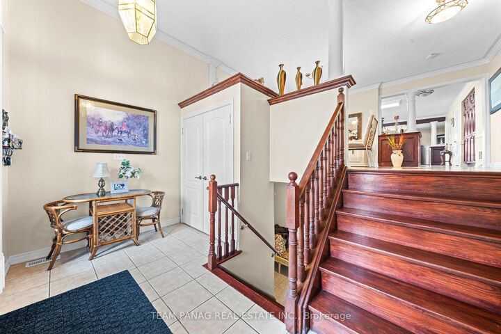 Property Photo:  11 Larkmead Place  ON L6R 2R9 