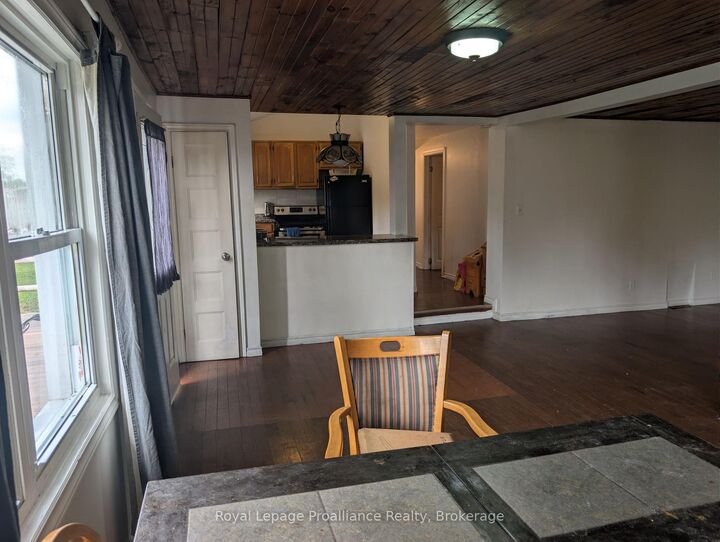 4310 Henderson Road — photo 1