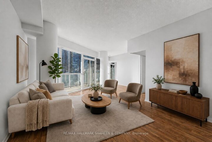 Property Photo:  352 Front Street W 1815  ON M5V 1B5 