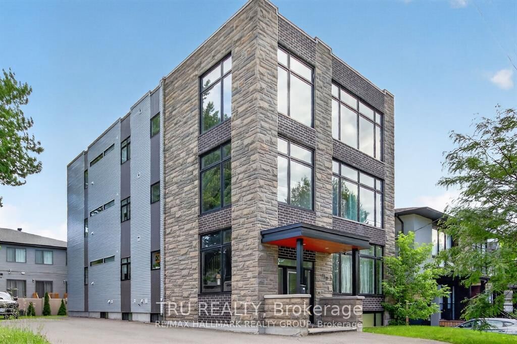Property Photo:  550 Guy Street C  ON K1K 1B9 