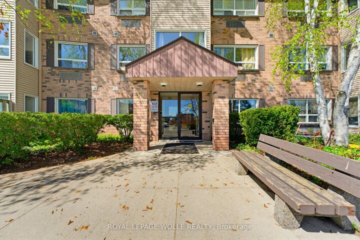 Property Photo: 30 Hugo Crescent 110 ON N2M 3Z2
