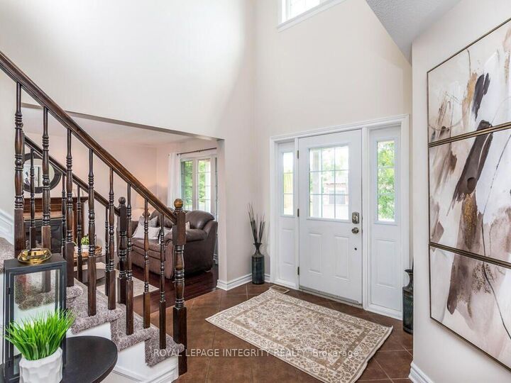 Property Photo:  111 Comba Drive  ON K7C 4V2 