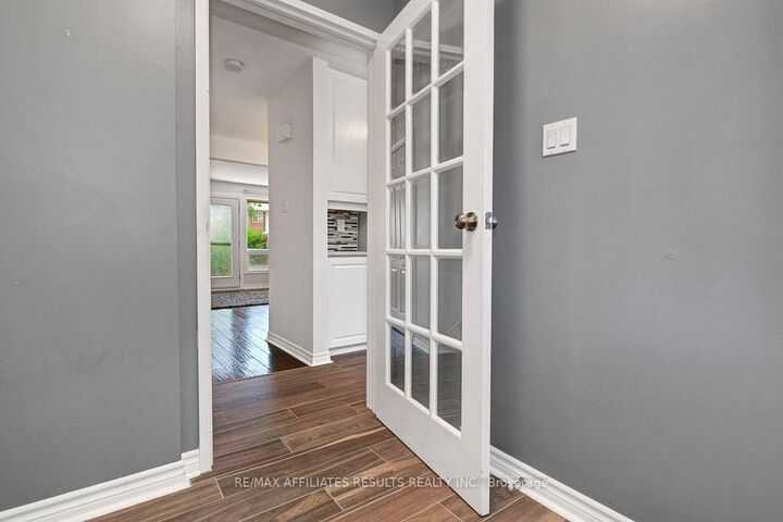 Property Photo: 73 McClintock Way 94 ON K2L 2A3