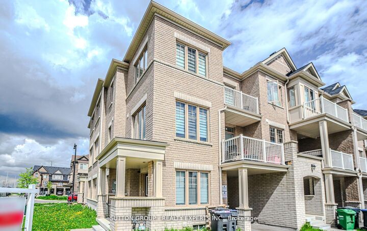 Property Photo: 65 Fruitvale Circle ON L0P 1N0