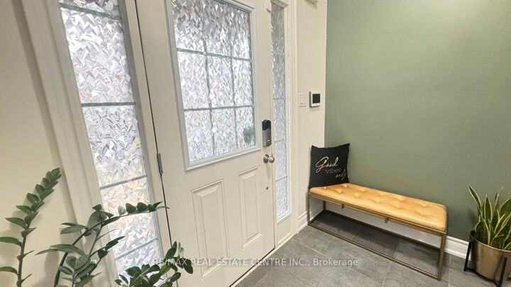 Property Photo:  31 Brushwood Drive  ON L6Y 6G6 