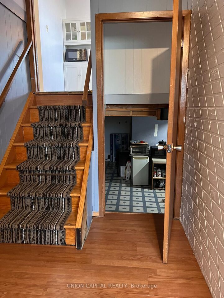 Property Photo: 2 Shetland Crescent ON L2P 3P7
