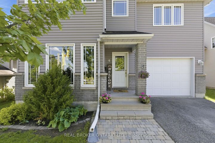 Property Photo: 6 Francis Street ON K7C 0C6