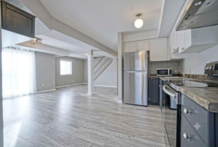 Property Photo: 17 Cheltenham Road 6 ON L4M 0E7