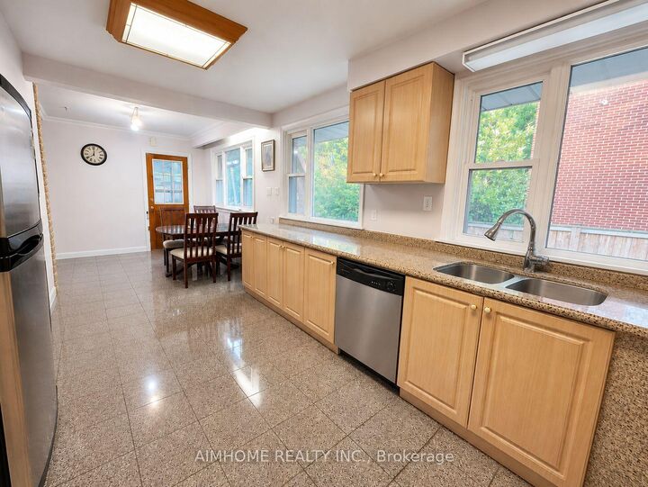 Property Photo: 25 Burbank Drive ON M2K 1M7