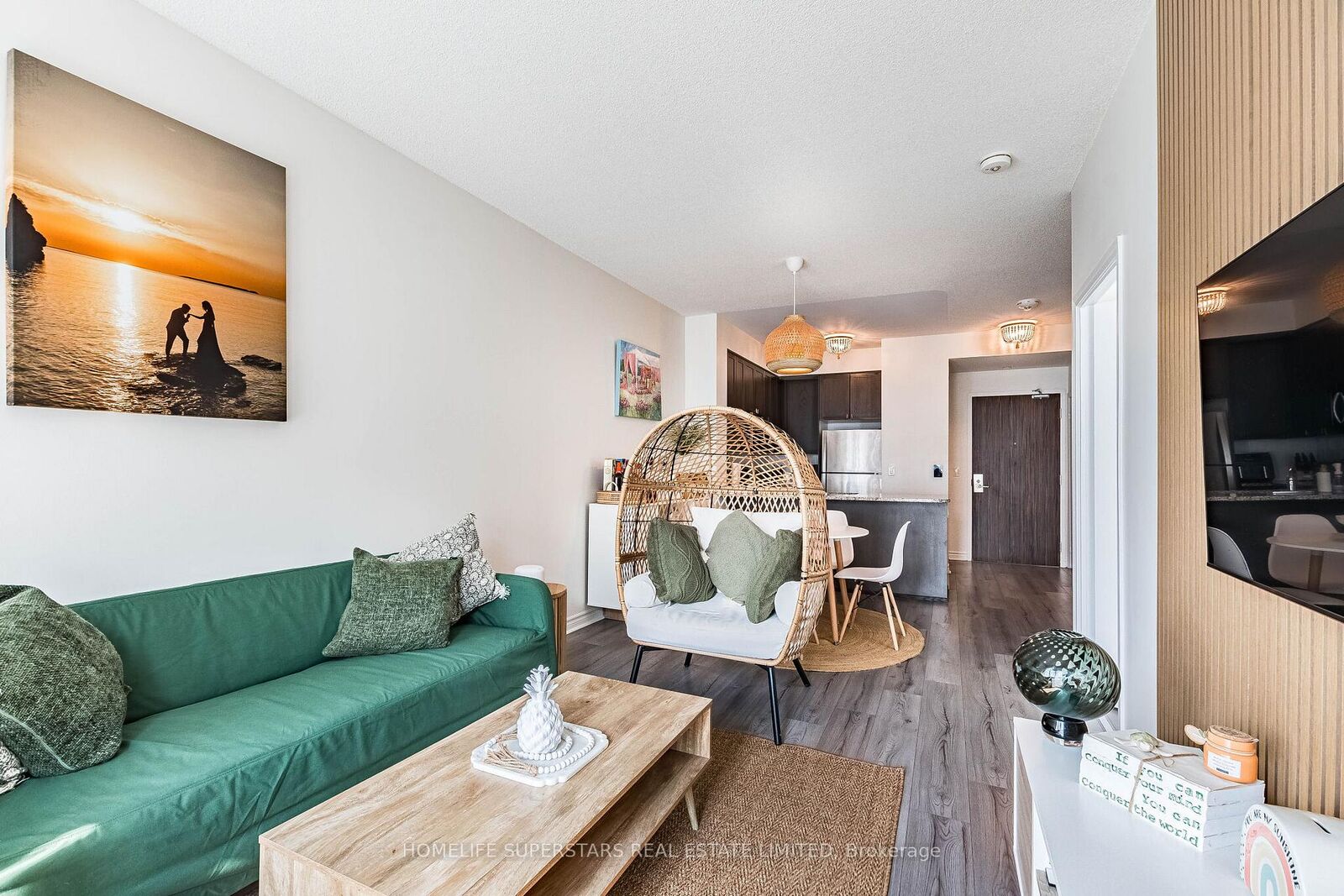 Property Photo: 349 Rathburn Road W 2208 ON L5B 0G1