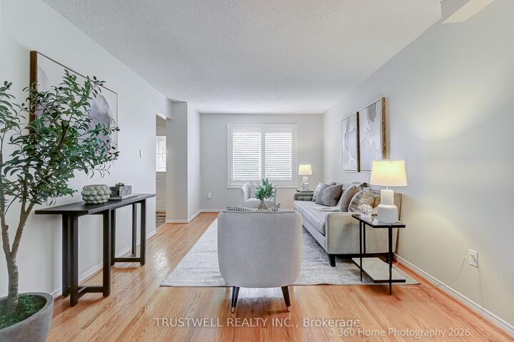224 Hollingham Road — photo 1