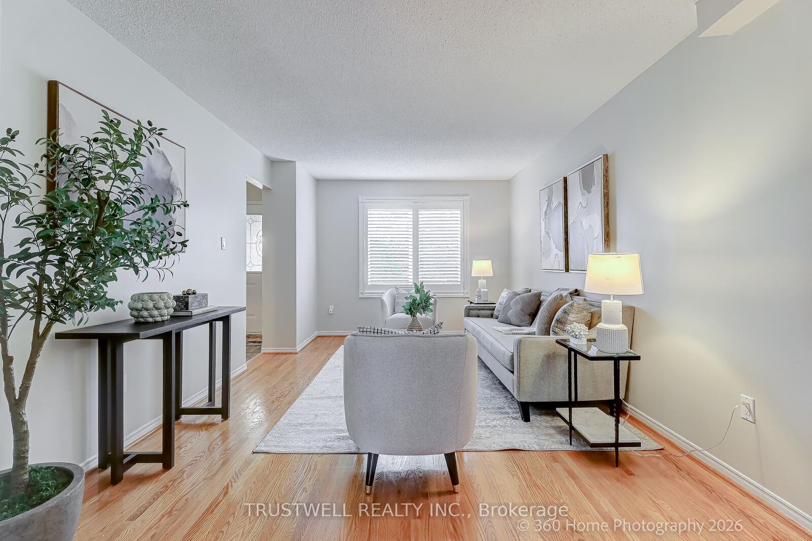 Property Photo: 224 Hollingham Road ON L3R 8K3