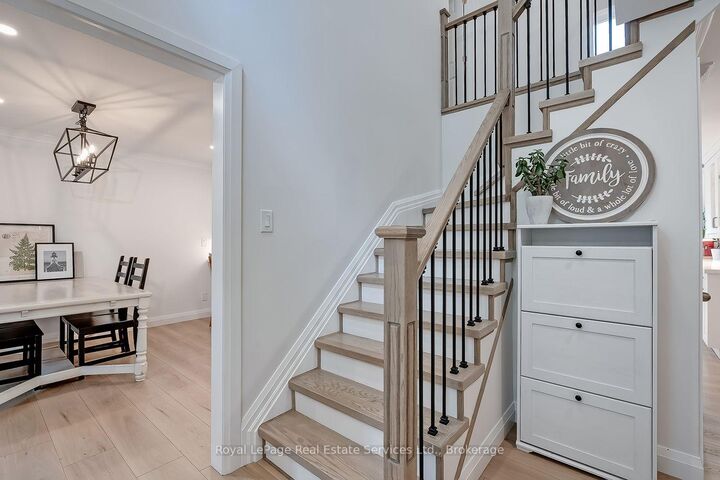 Property Photo: 1484 Princeton Crescent ON L6H 4H3