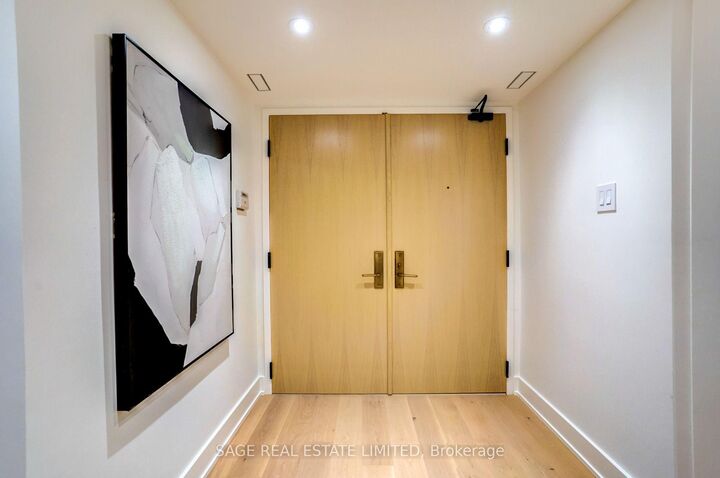 3900 Yonge Street 408 — photo 1