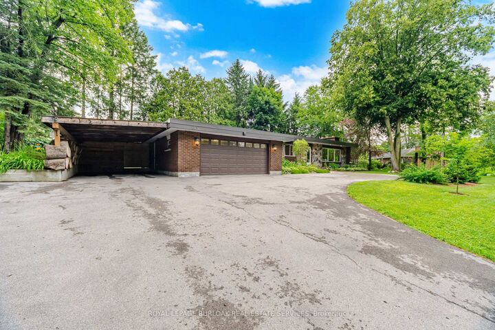 Property Photo:  915 Governors Road  ON L9H 5E3 