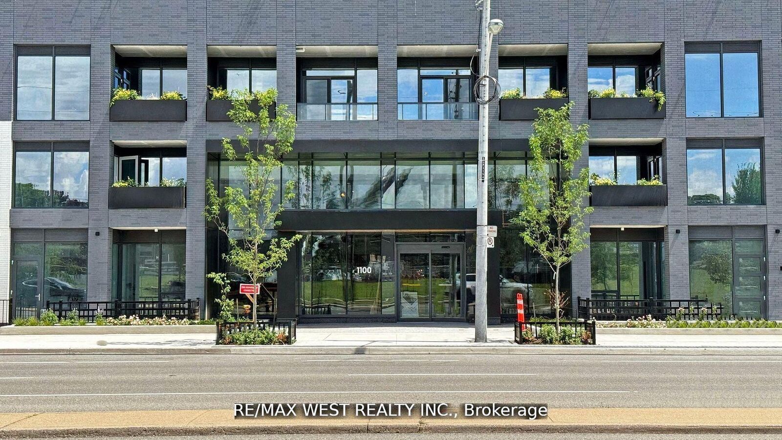 Property Photo: 1100 Sheppard Avenue W 1023 ON M3J 0H1
