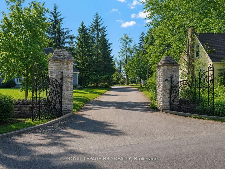 Property Photo:  24 Tennessee Avenue  ON L3K 2R9 