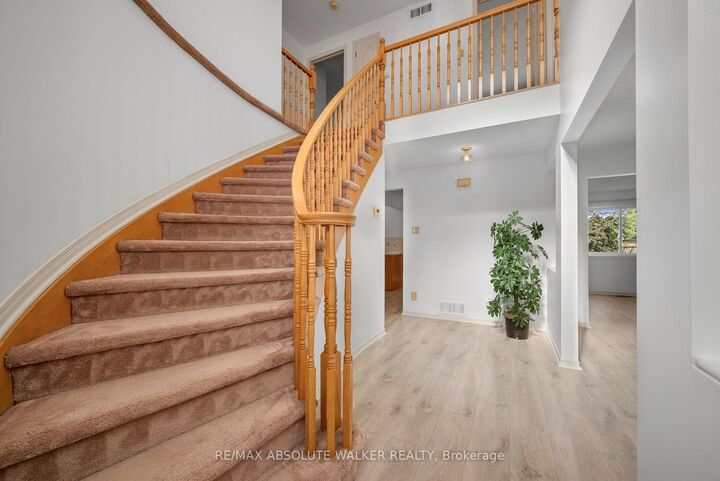 Property Photo:  1889 Rosewind Court  ON K1C 7E3 