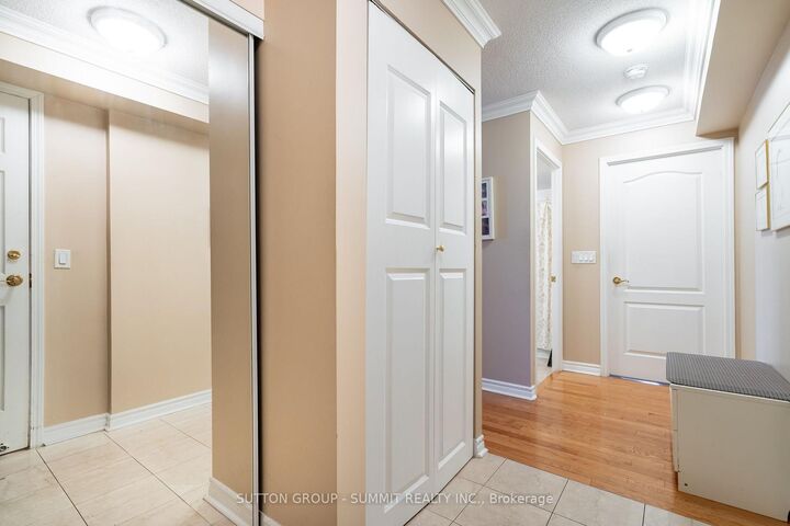 Property Photo:  350 Princess Royal Drive 1205  ON L5B 4N1 