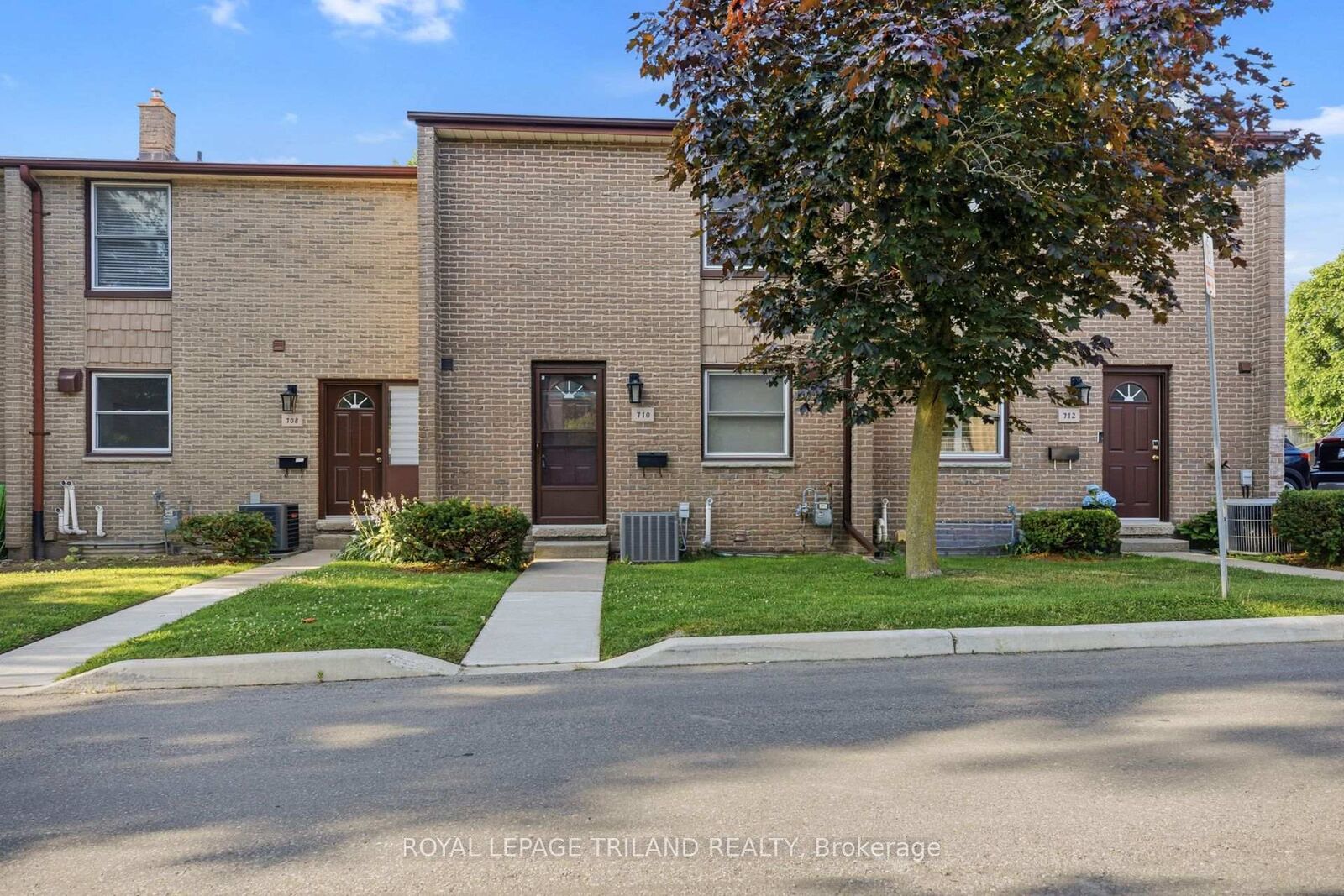 Property Photo: 710 Wonderland Road S 8 ON N6K 1L8