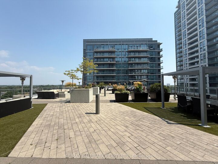 Property Photo: 1185 The Queensway Street 1211 ON M8Z 0C6