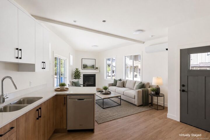 Property Photo: 912 Rosefinch Pl BC V9C 0W6