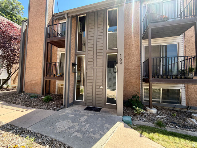 Property Photo: 169 E 100 N B UT 84321