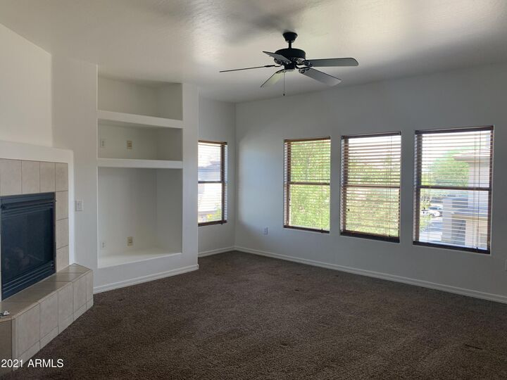 Property Photo:  20121 N 76th Street Unit 2009  AZ 85255 