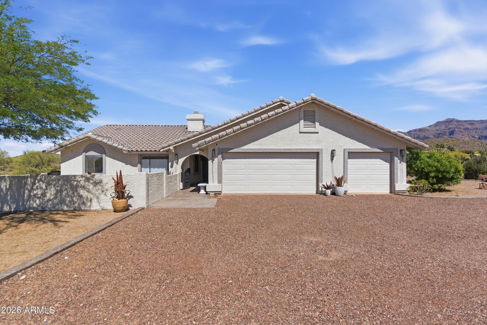 Property Photo:  10712 E Hummingbird Lane  AZ 85118 