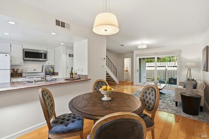 Property Photo:  245 Roundtree Way  CA 94903 