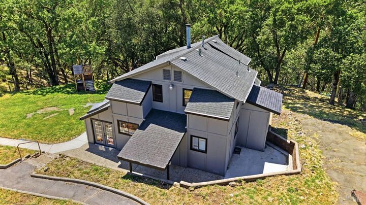 Property Photo: 2713 Leslie Road CA 95404