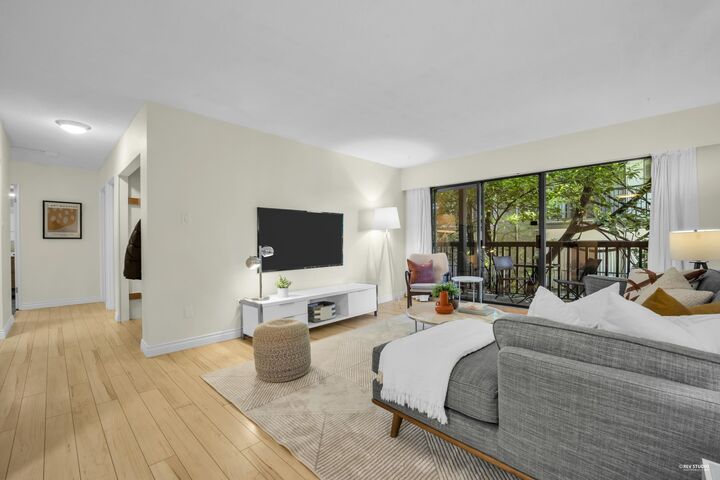 Property Photo: 150 E 5th Street 103 BC V7L 1L5