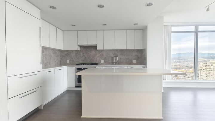 Photo de la propriété:  6700 Dunblane Avenue 2906  BC V5H 0J3 