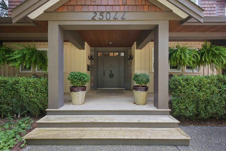 Property Photo: 25044 56 Avenue BC V4W 1B2